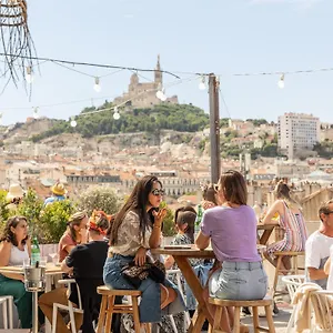 The Babel Community - Vieux Port Francja